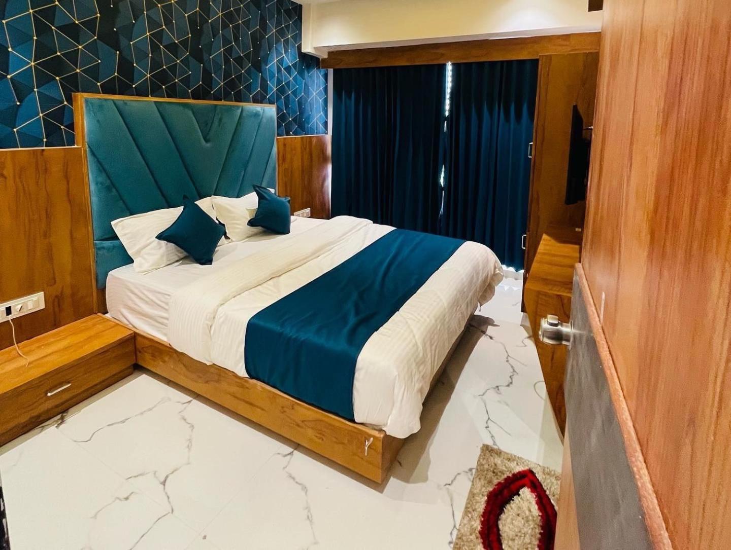 Hotel Paramount Villa جاندي نجر المظهر الخارجي الصورة