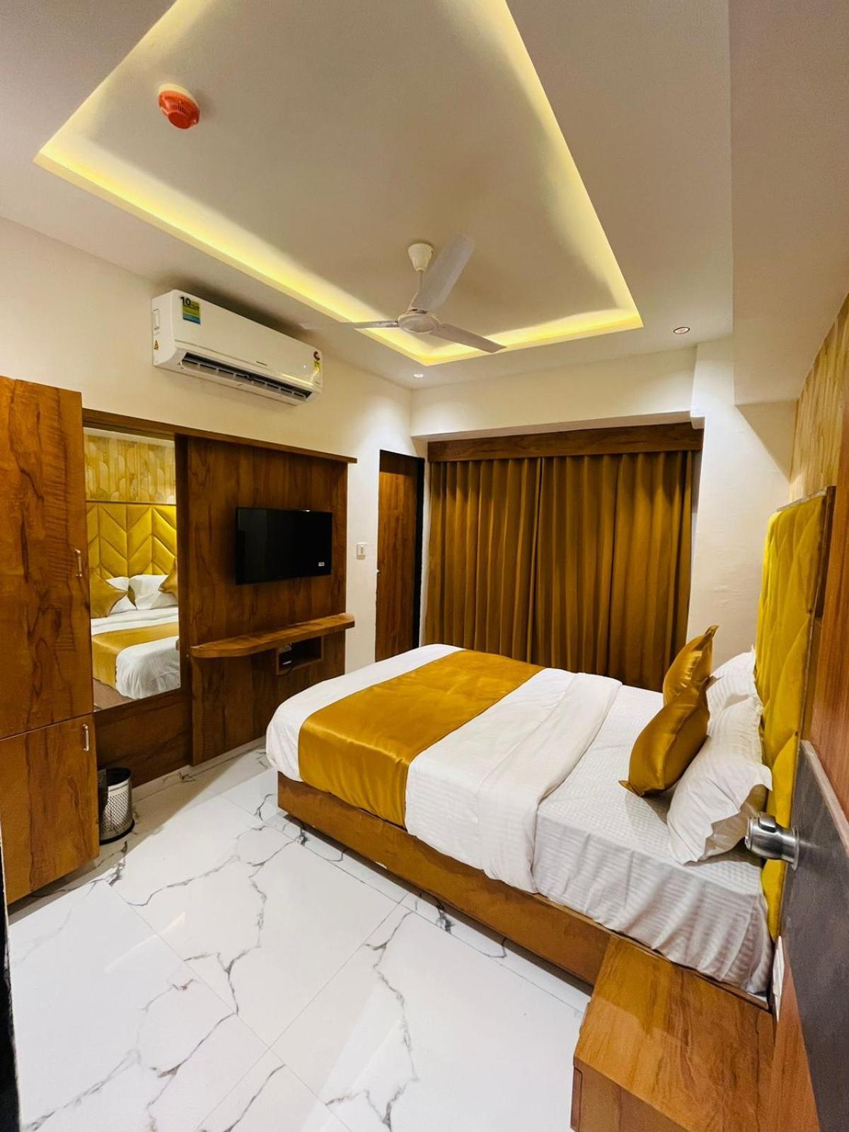 Hotel Paramount Villa جاندي نجر المظهر الخارجي الصورة