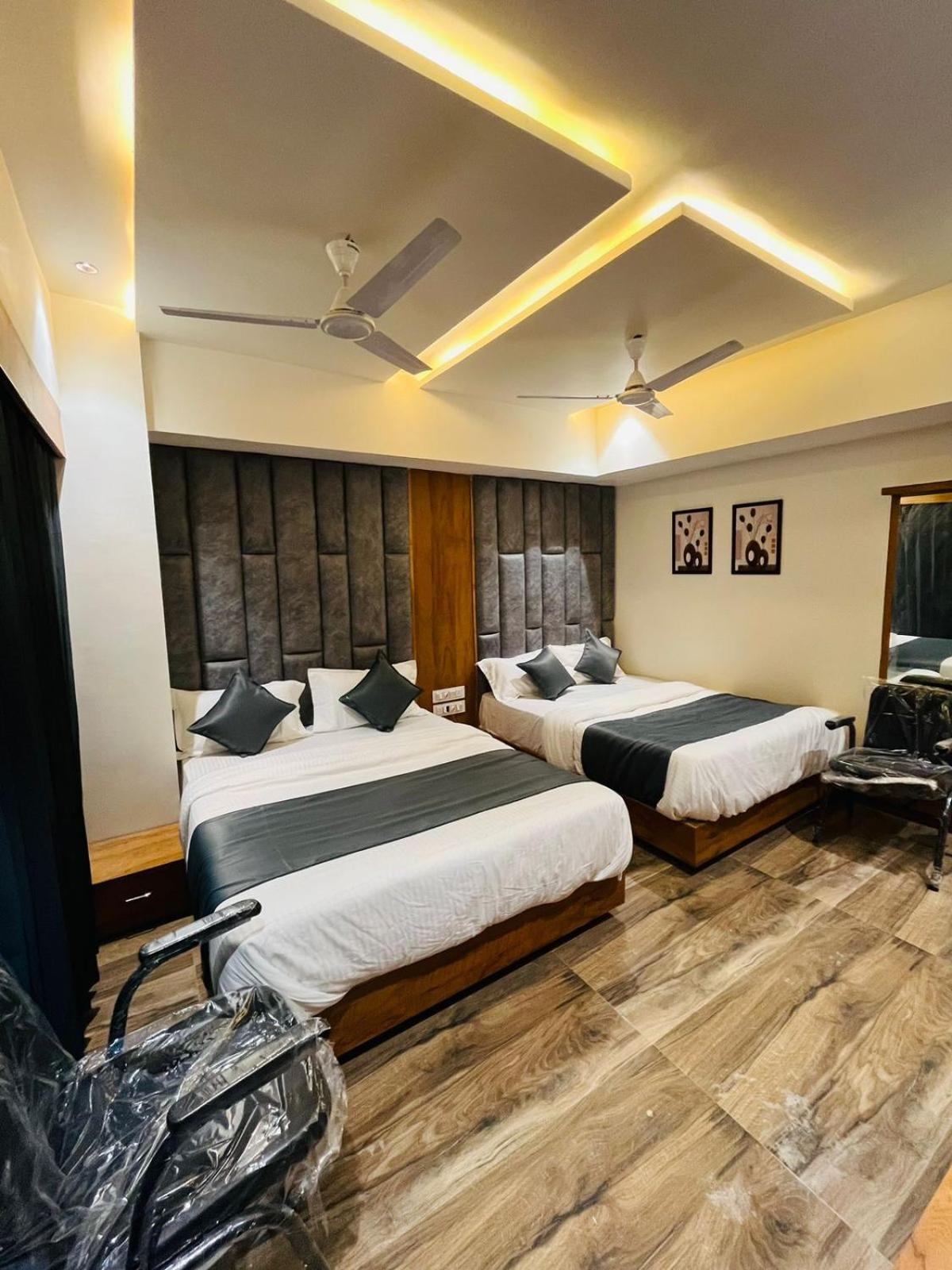 Hotel Paramount Villa جاندي نجر المظهر الخارجي الصورة