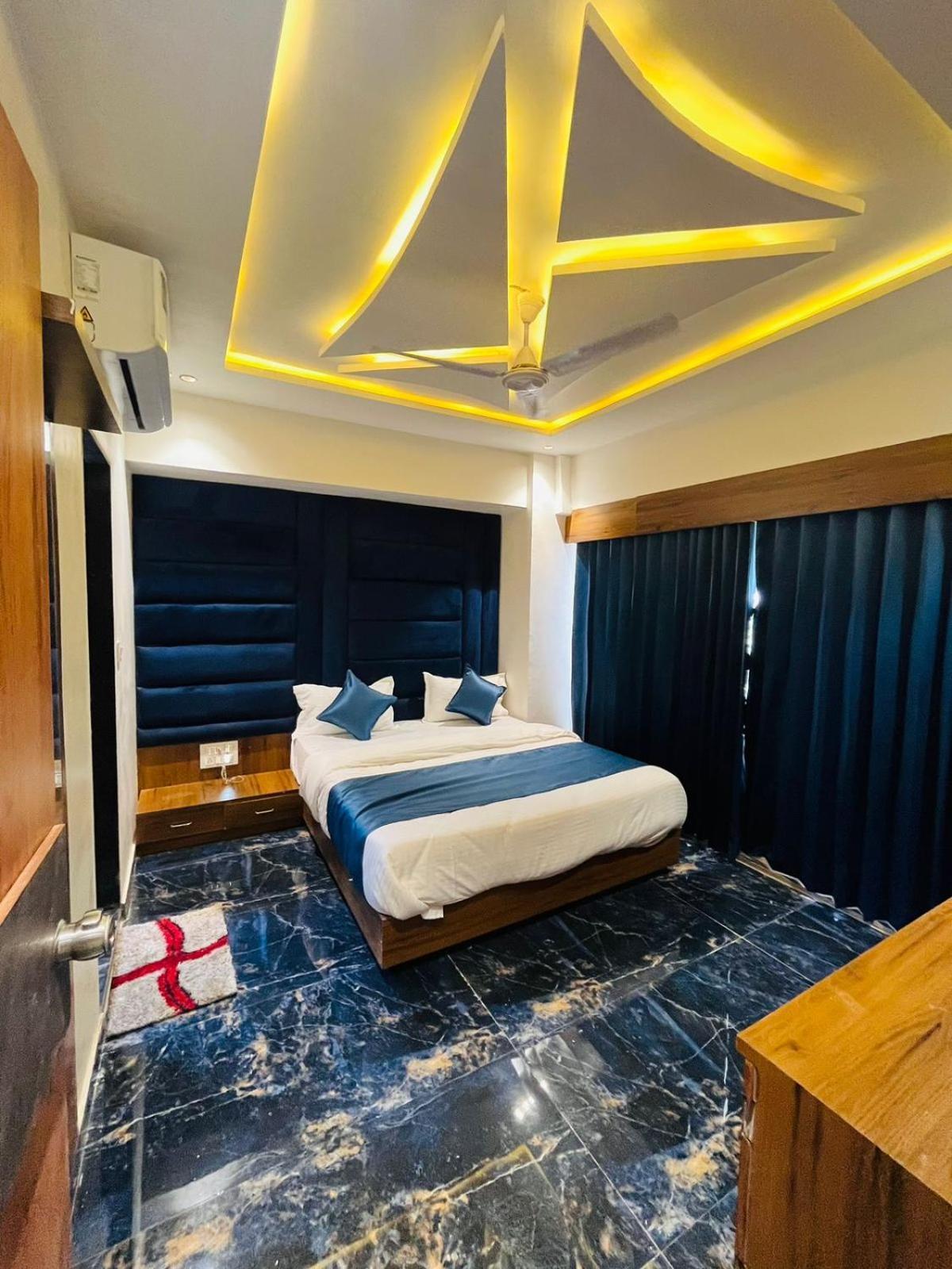 Hotel Paramount Villa جاندي نجر المظهر الخارجي الصورة